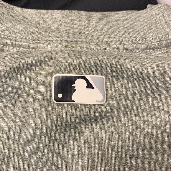 Nike Yankees gray Performance Tee shirt - Picture 3 of 3